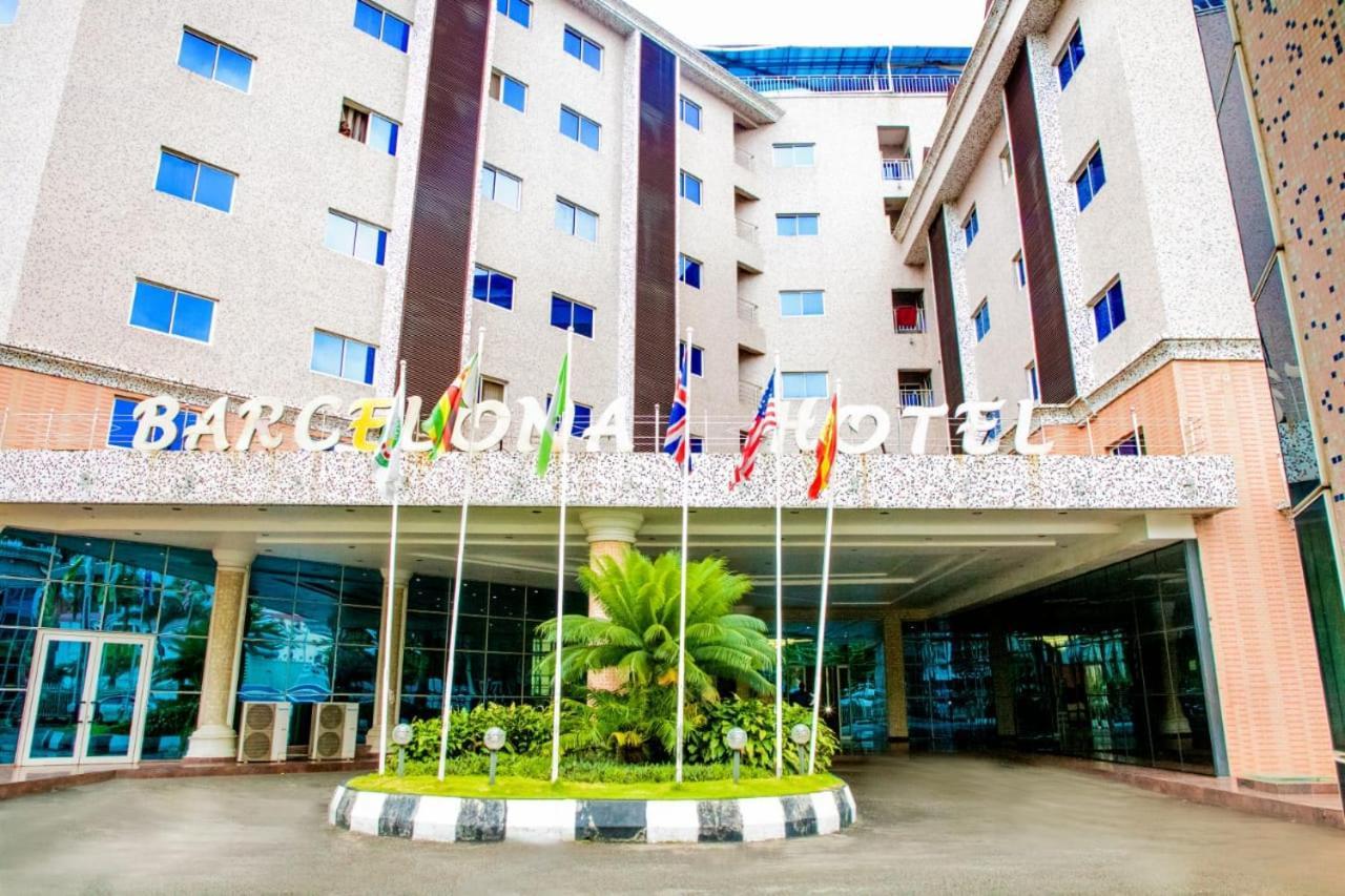 Barcelona Hotels, Abuja Mobushipe Екстер'єр фото